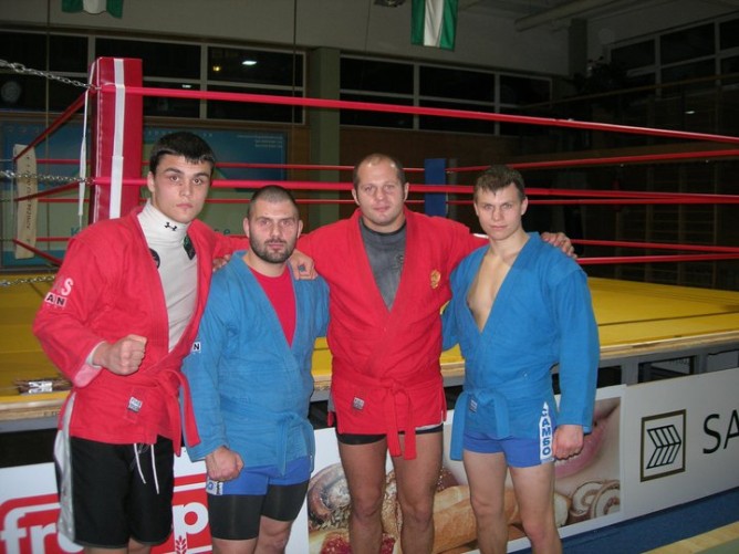 Vladislavs (blue gi) training with Fedor