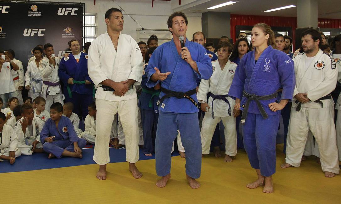 (Video) Ronda Rousey, Flavio Canto & Minotauro Conduct Judo Seminar in Rio De Janeiro