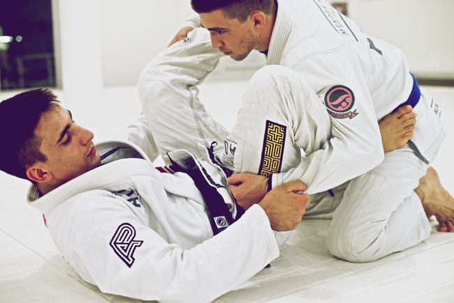 Watch a Class with Gui Mendes at Art of Jiu-Jitsu Academy: Warm Up Drill + Technique