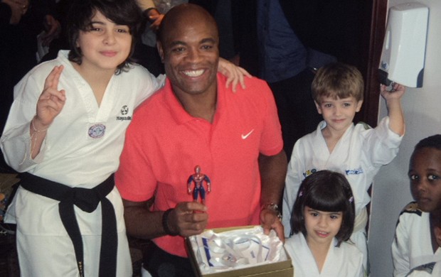 Anderson Silva: ‘I Wish to Represent Brazil in Taekwondo in the Olympic Games in Rio 2016’