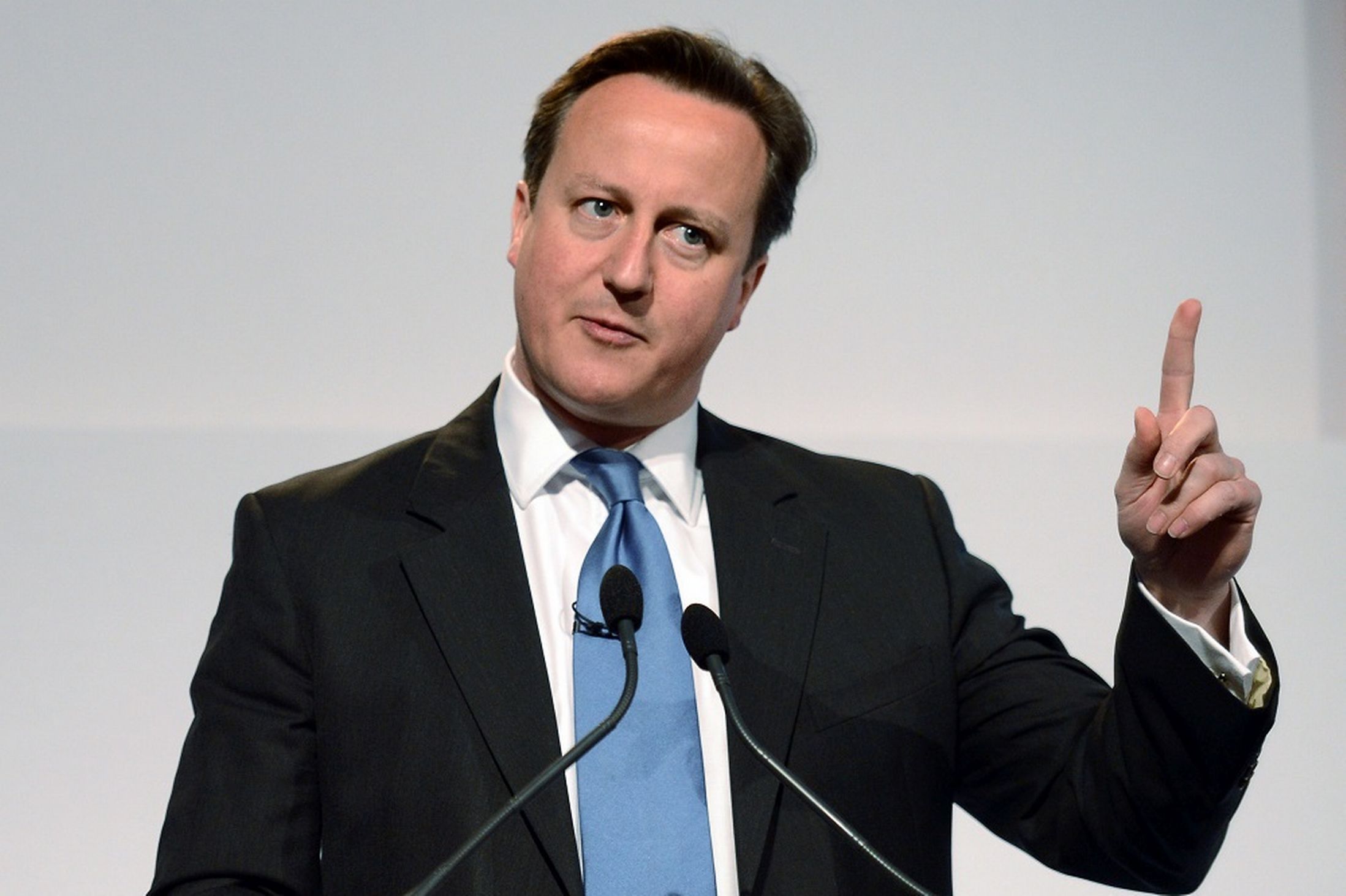 Video: British Prime Minister Jokes About Using Jiu-Jitsu on Political Opponent