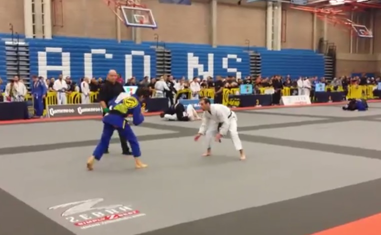 Inspiring Video: Engineer in his 40’s w/ 2 Kids Gives Joao Miyao a Tough Match