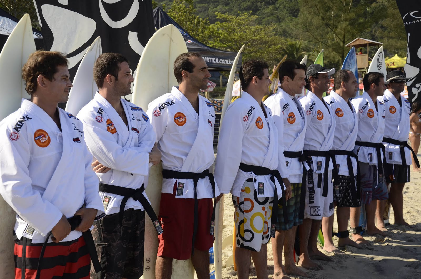 Watch: Epic Surf & Jiu-Jitsu Competition Organized Last Weekend