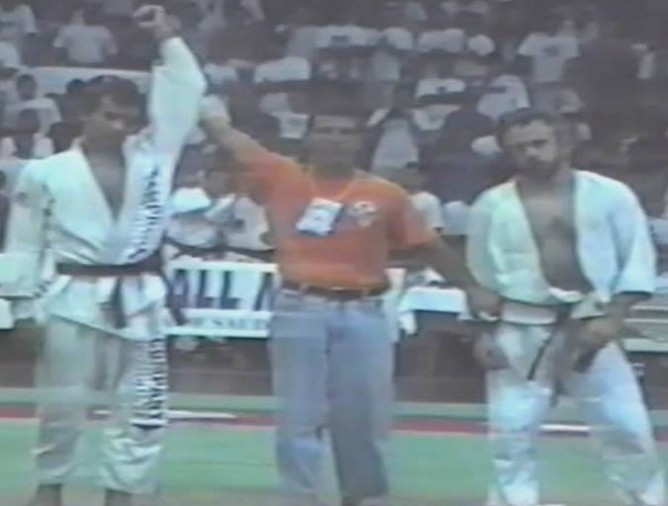 Gael Coadic faced world champion Renato Barroso in the Mundial in 1996