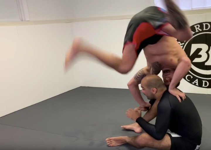 How To Perform The Cartwheel Pass In BJJ