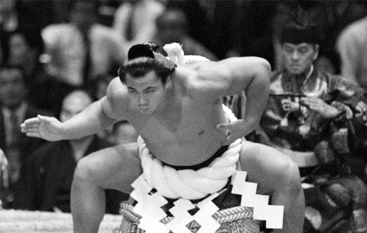 Sumo Wrestling Icon Chiynofuji Dies At 61