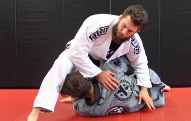 Setting Traps That Will Keep You Mobile and Advancing Positions in BJJ