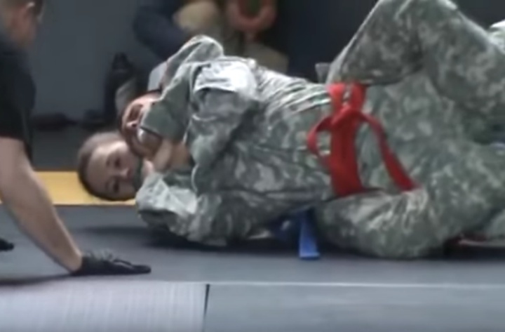 Army Female Fights Male in Combatives Competition (Strikes & Grappling)