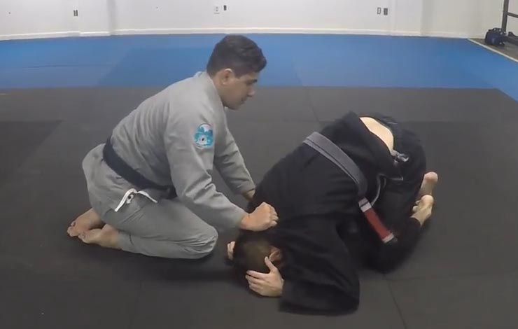 How Do You Deal With Wrestlers As A White Belt?