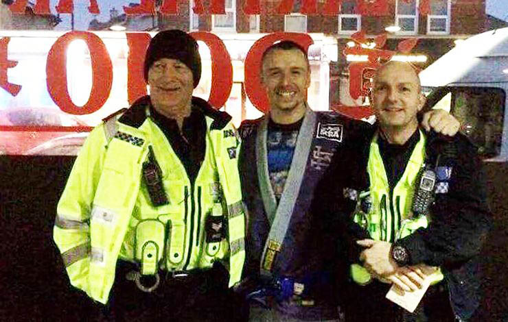 Martial Arts Hero Tackles Drunk Driver to the ground As he Attempts To Escape The Police