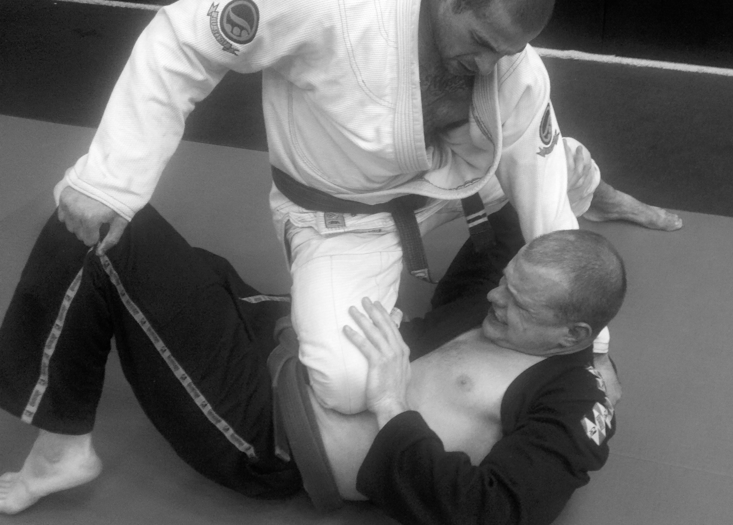 Here’s Why The Knee On Belly Position Is So Dominant