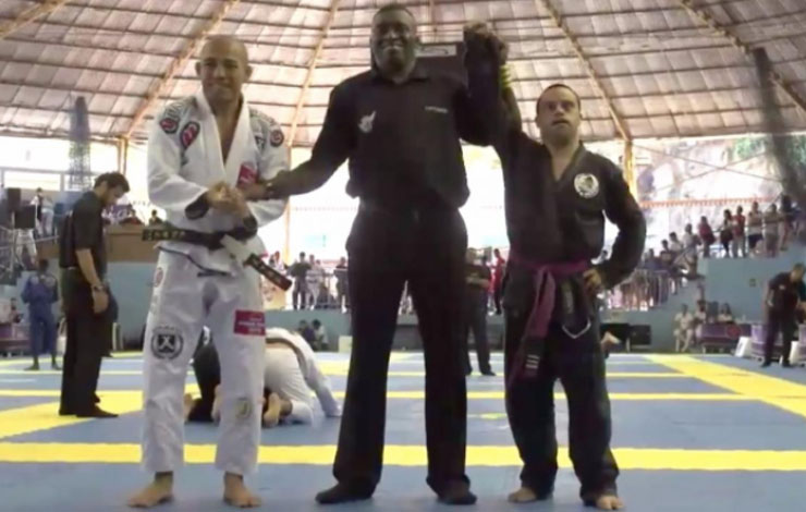 Jose Aldo Grapples In a Special Superfight Against Purple Belt