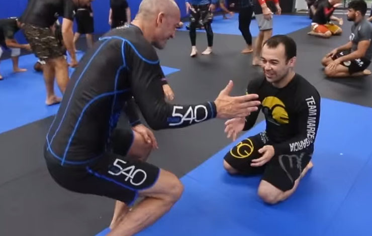 The Benefits Of Starting A Roll in BJJ From The Knees