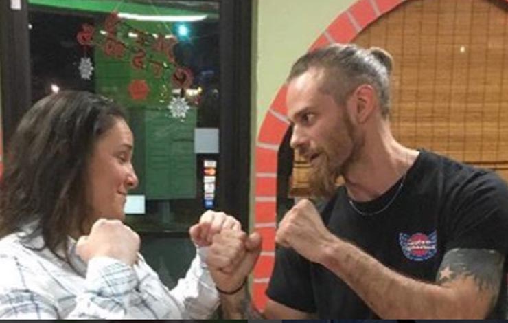 Female MMA Fighter and Internet Troll Duel Back On: Athletic Commission Issue Resolved