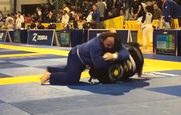 Powerlifting Legend Competes at White Belt Level at Worlds – Wins 2nd Place