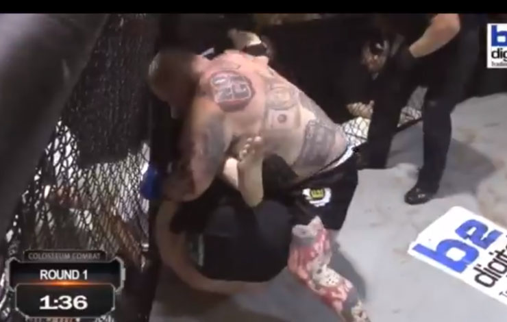 MMA Match Ends In Bizarre Tapout