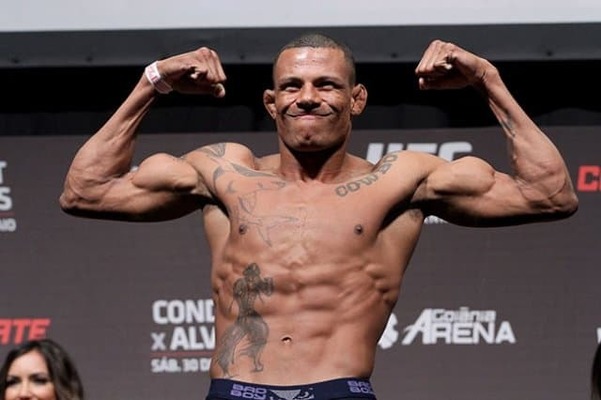UFC Fighter Alex Oliveira Wanted For Questioning Regarding alleged assault on Wife