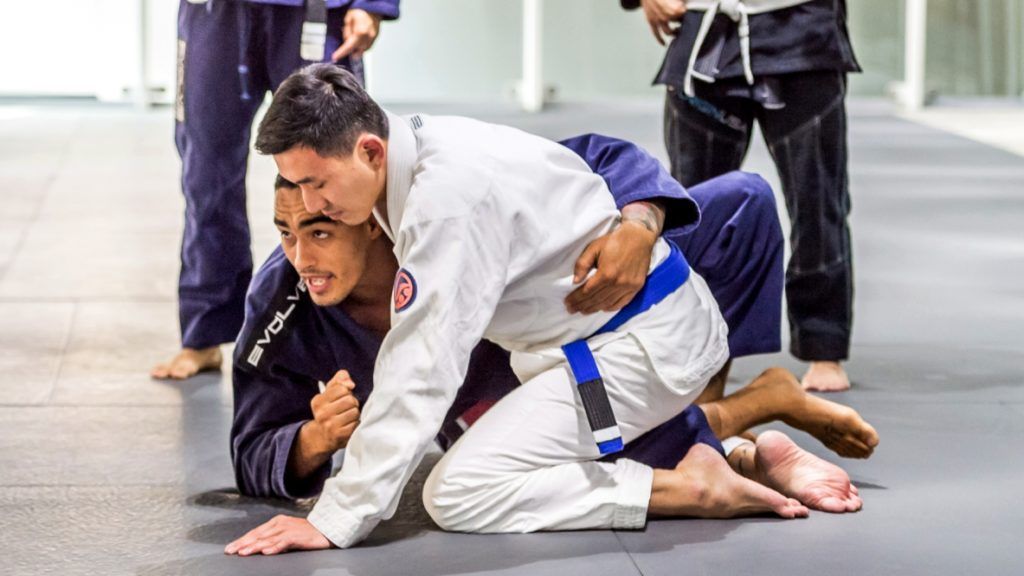 Using The BJJ ‘Old School’ Half Guard System To Easily Sweep More Powerful Opponents