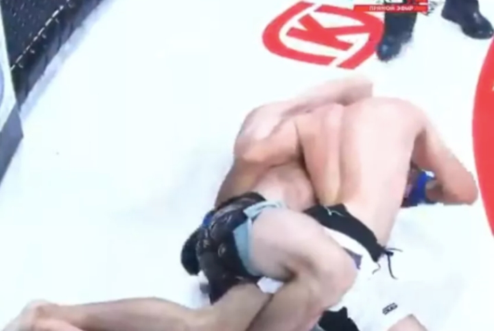 Zabit’s brother Khasan Magomedsharipov Pulls Off a Twister Submission for the Win