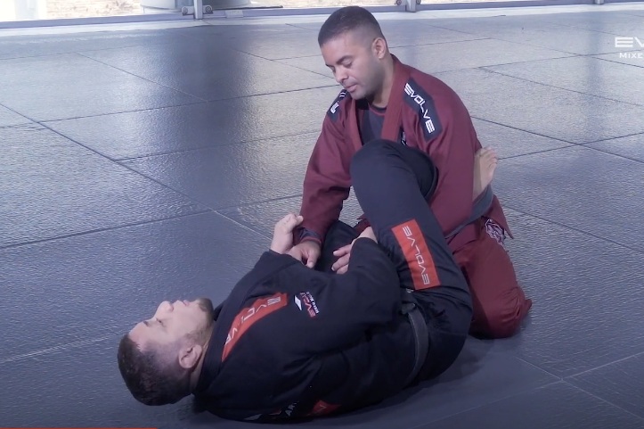 Frustrate Your Opponents & Slow Down the Game with the Lasso Guard System