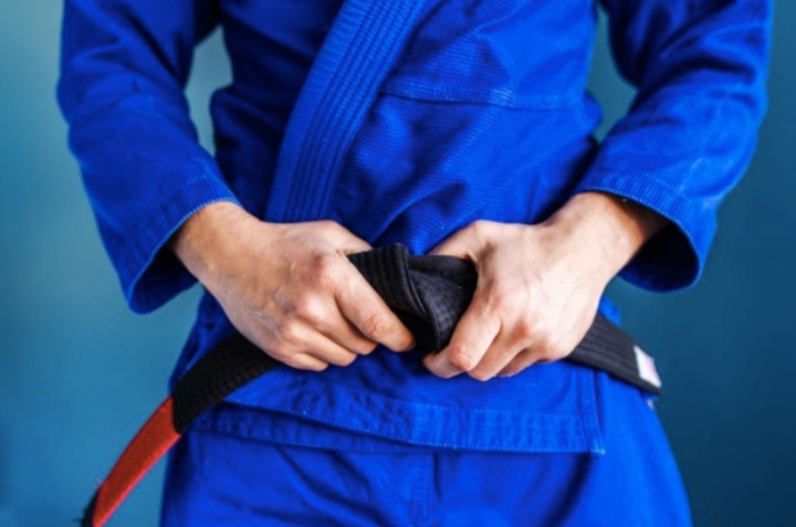 How to Tie Your BJJ Belt So It Will Never Come Off During Training