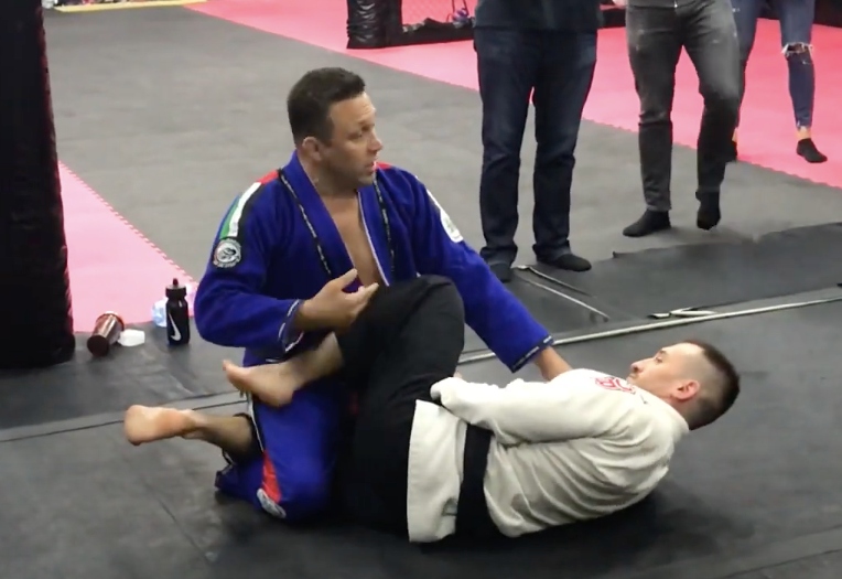Renzo Gracie Renders The Knee Shield Totally Useless with this Small Adjustment
