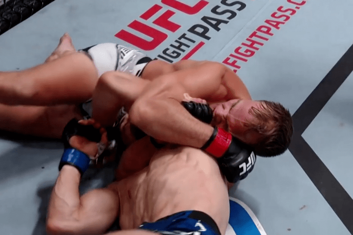 Watch: Nate Landwehr Secures a Tight Anaconda Choke at UFC Vegas 40