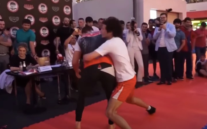 Fan with Wrestling Background Asks Khabib Nurmagomedov To Wrestle Him