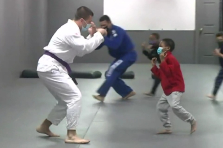 Connecticut Police Department Teaches Brazilian Jiu-Jitsu to Kids