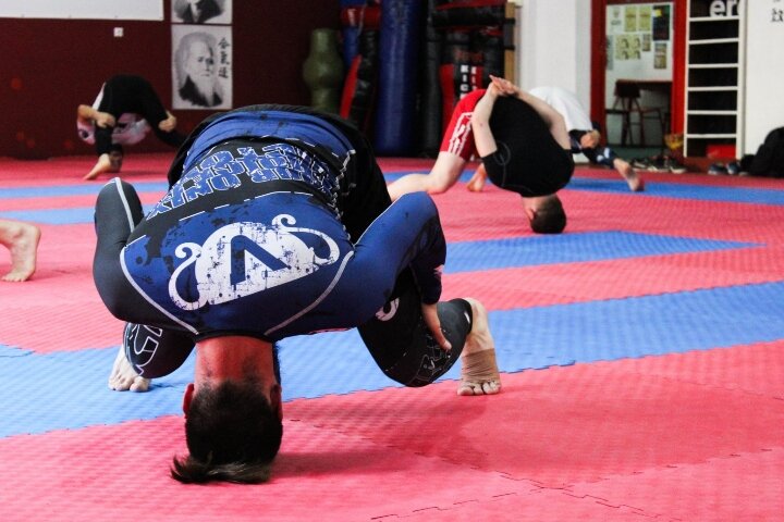 10 Essential Warm-Ups For All BJJ Practitioners