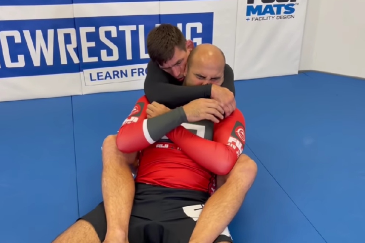 Demian Maia Demonstrates The Best Rear Naked Choke Variation