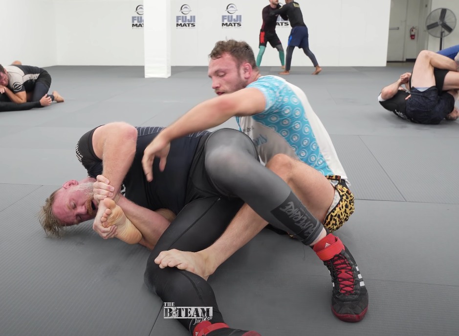 Craig Jones Shows The Blueprint For Dealing with Heavier Wrestlers in his Roll with Josh Barnett