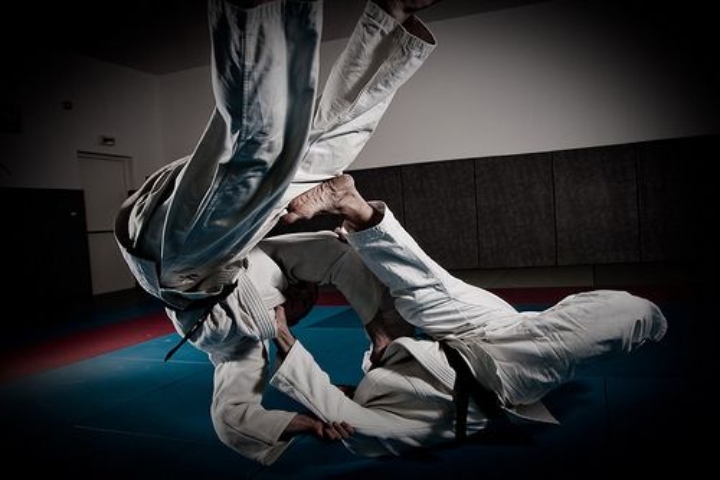 Yoko Tomoe Nage – The Perfect Judo Throw For BJJ Practitioners