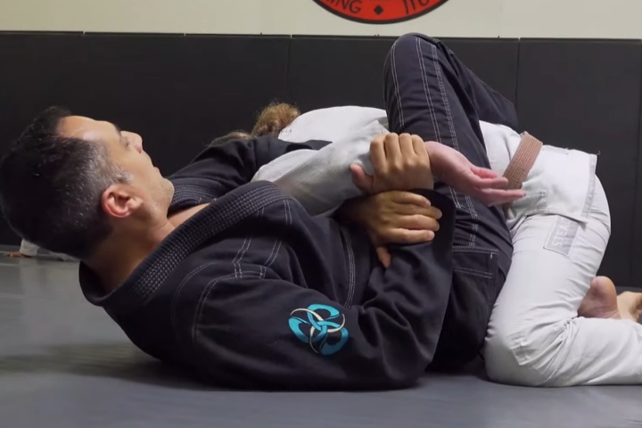 Kimura From Closed Guard: Setup (And Variations) By Roy Dean