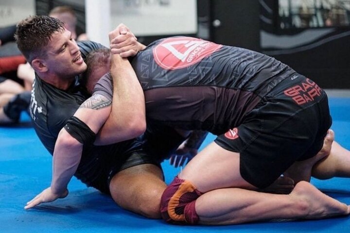 Watch Your (And The Opponent’s) Elbows – A Crucial BJJ Concept