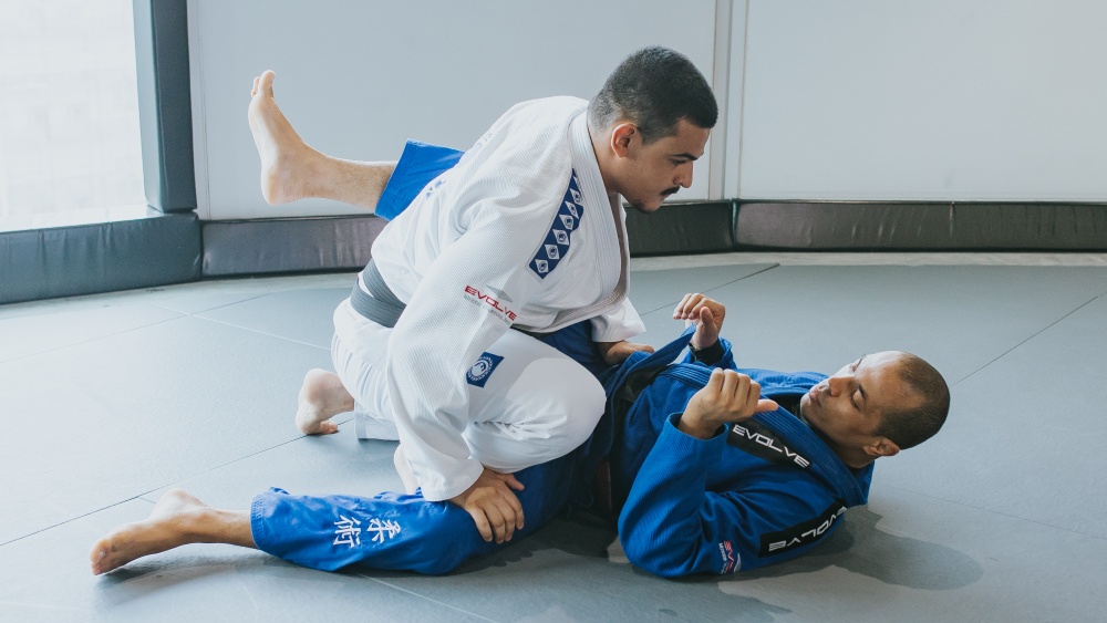 What Is The Knee Pin Pass In Brazilian Jiu-Jitsu