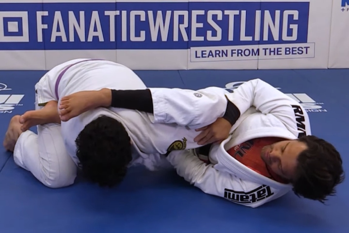 Here’s How To Set Up The “Shotgun Armbar”