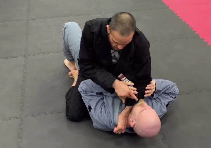 The “Mohamed Choke” From the Mount is So Effective