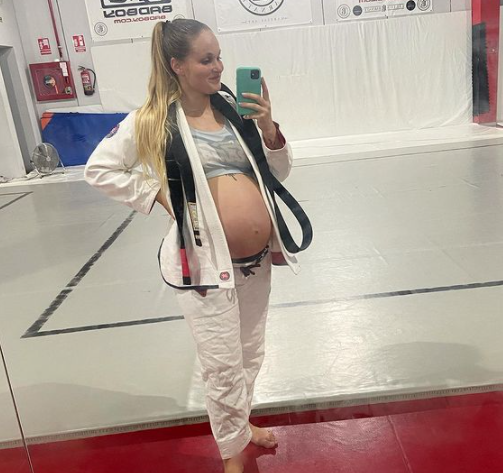 Here’s How To Train BJJ Safely During Your Pregnancy Term
