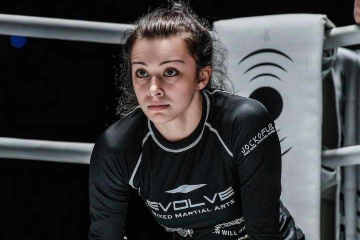 Danielle Kelly’s Story Of Personal Tragedy & Jiu-Jitsu: “Doing This For My Parents”