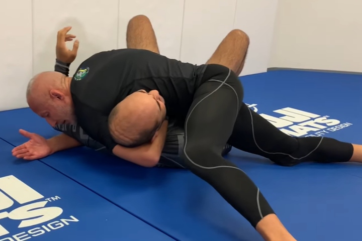 This Is How To Do The One Hand Guillotine Choke In Jiu-Jitsu