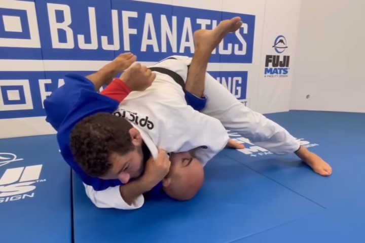Rayron Gracie Reveals A Super Painful Way To Pass Closed Guard